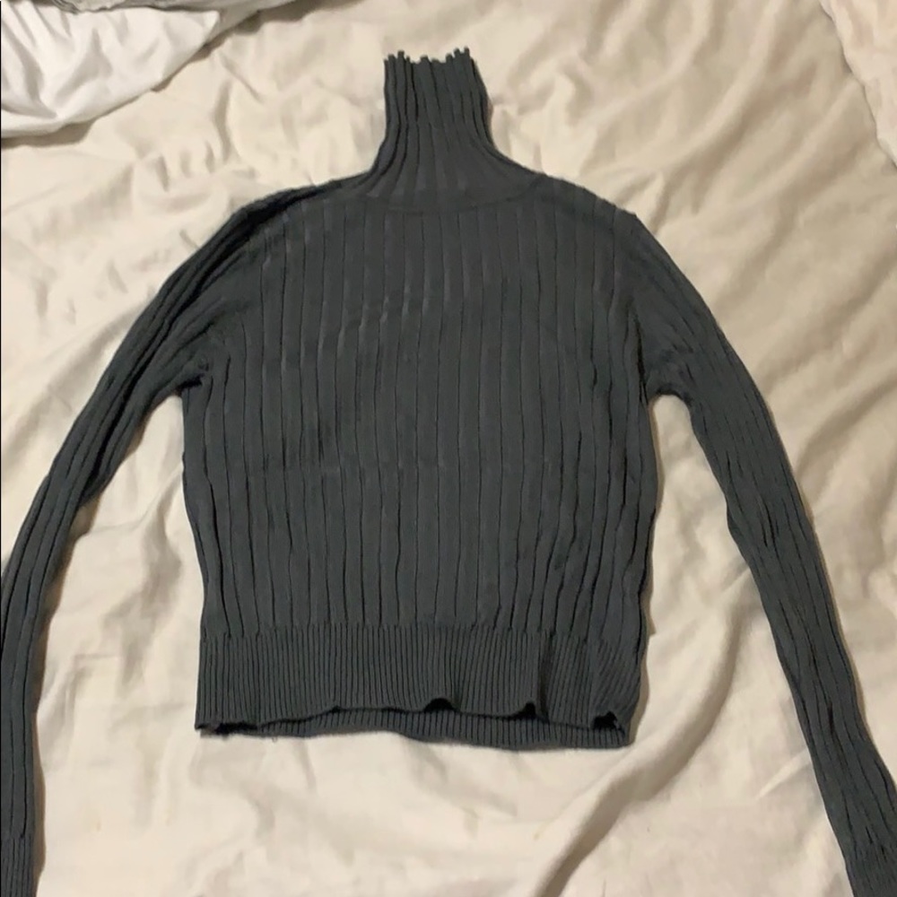 Never worn gray Zara turtleneck